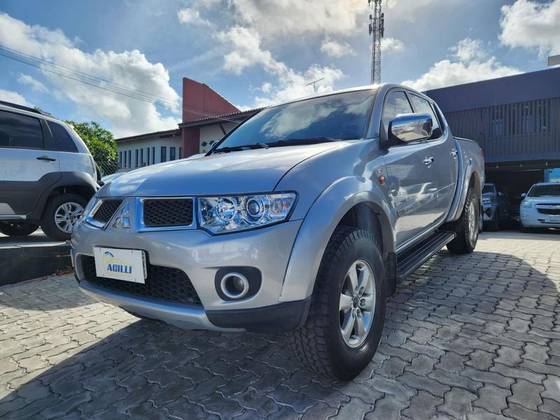MITSUBISHI L200 TRITON 3.2 HPE 4X4 CD 16V TURBO INTERCOOLER DIESEL 4P AUTOMÁTICO